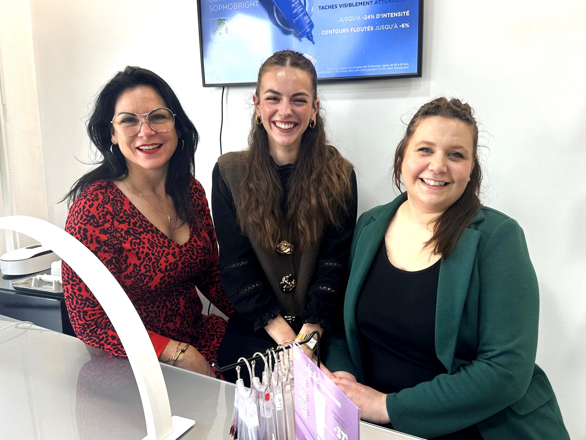 L'équipe Marianne Esthétique · Marianne, Julie et Kynes